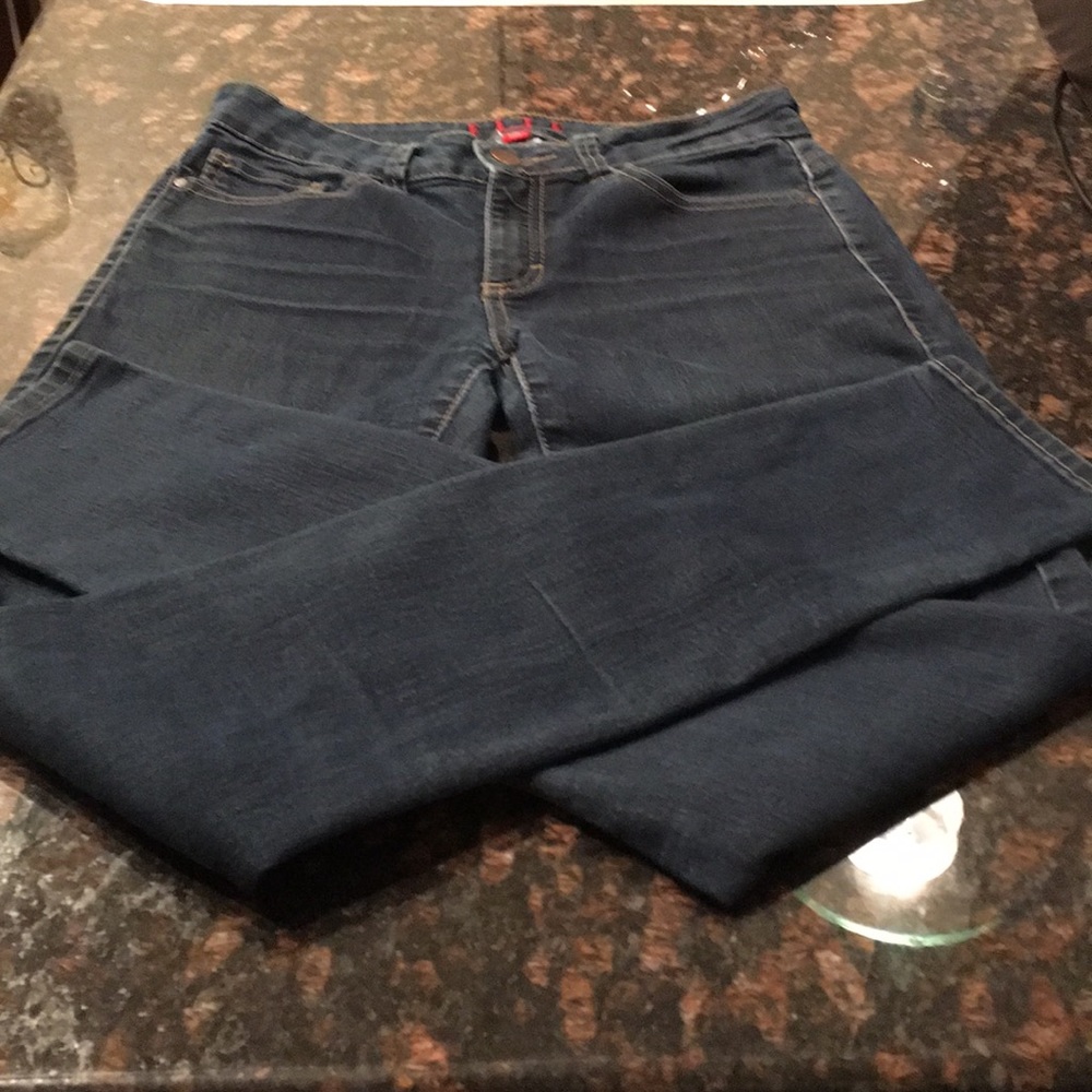 Elle Paris Straight Leg Jeans
